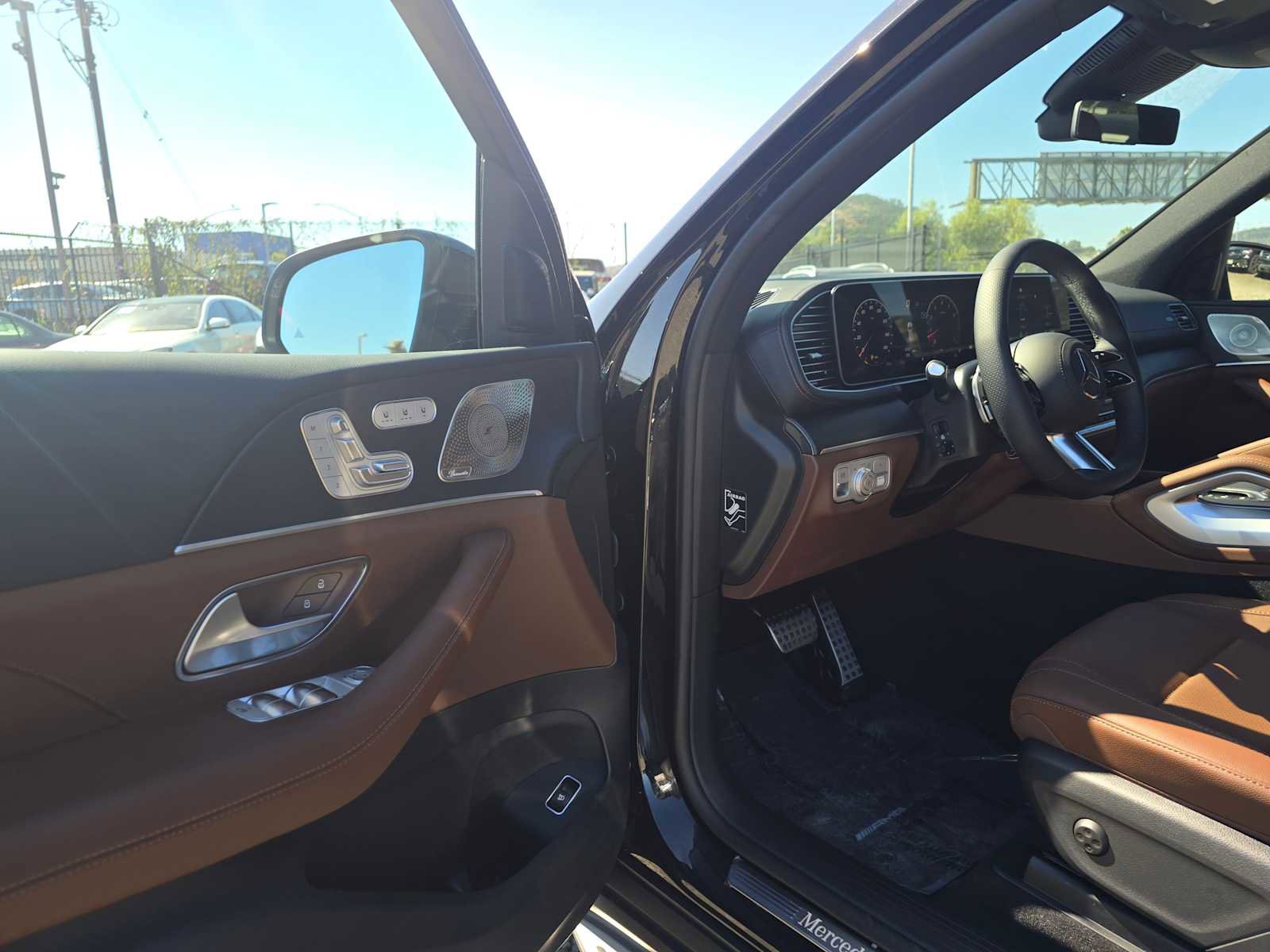 New 2025 Mercedes-Benz GLS 450 4MATIC image 21