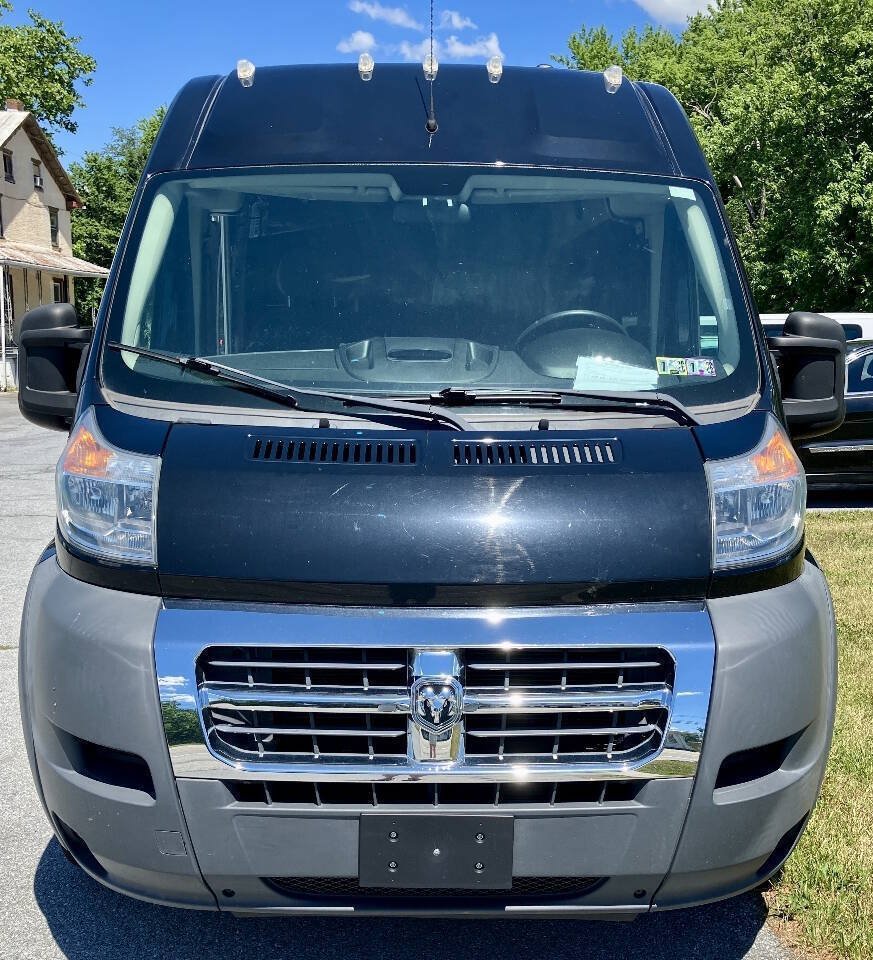 Used 2016 RAM ProMaster 2500 w/ Premium Appearance Group FWD image 2