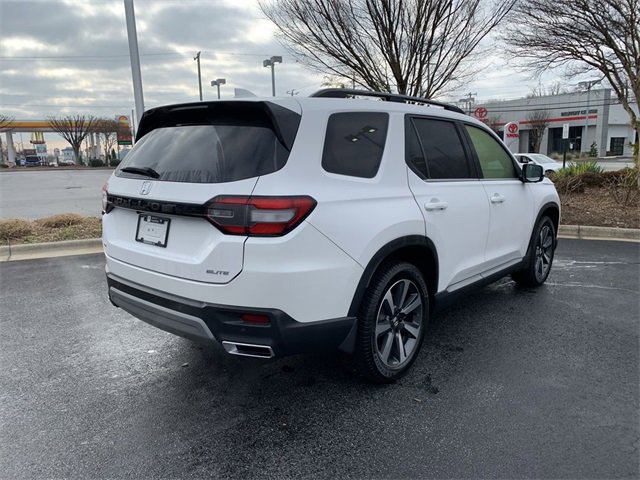 Used 2023 Honda Pilot Elite image 8