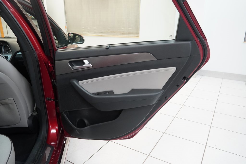 Used 2015 Hyundai Sonata Limited 2.0T image 19