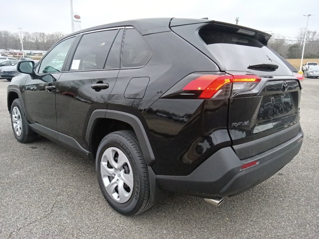 New 2025 Toyota RAV4 LE image 5