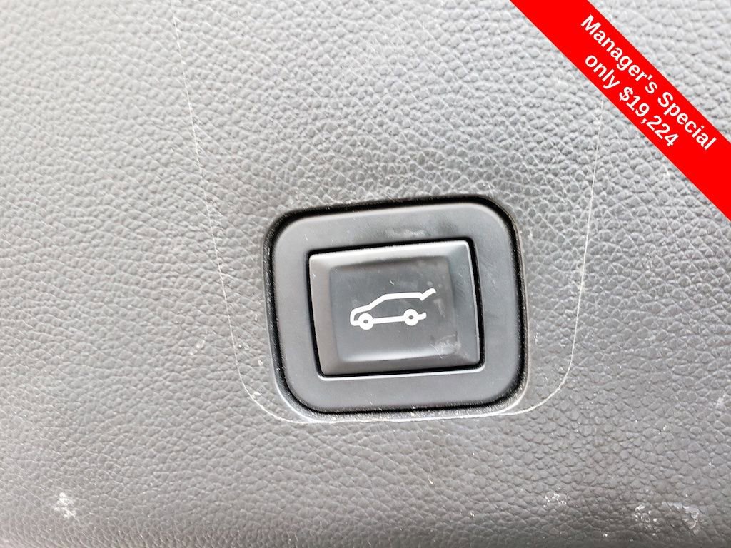 Used 2020 Chevrolet Traverse LT image 6