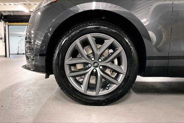 Certified 2026 Land Rover Range Rover Velar Dynamic SE AWD/4WD image 8