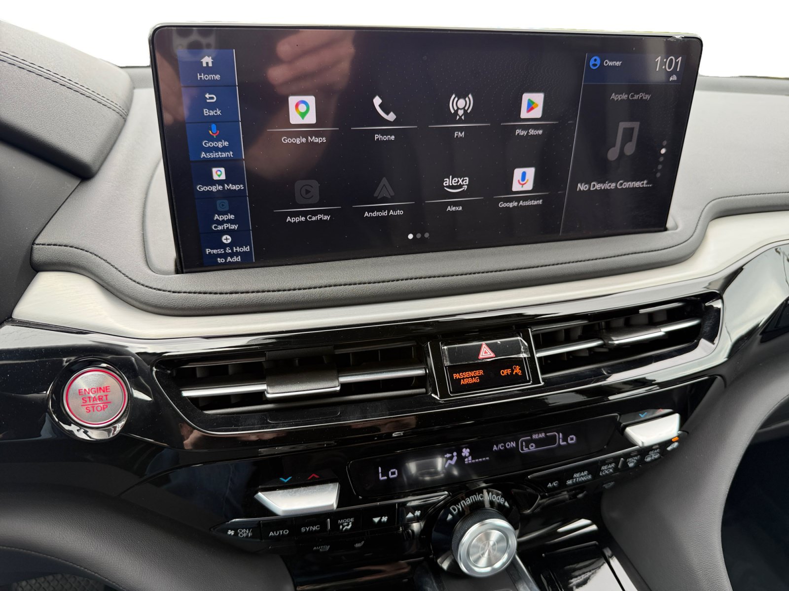 Used 2025 Acura MDX w/ Technology Package FWD image 12