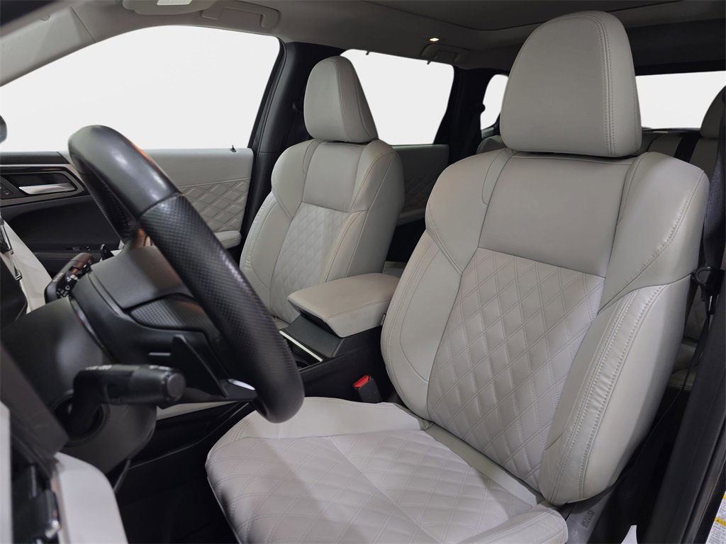 Used 2024 Mitsubishi Outlander SEL image 18