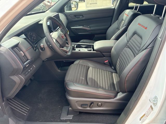 New 2026 Nissan Pathfinder Rock Creek AWD/4WD image 9