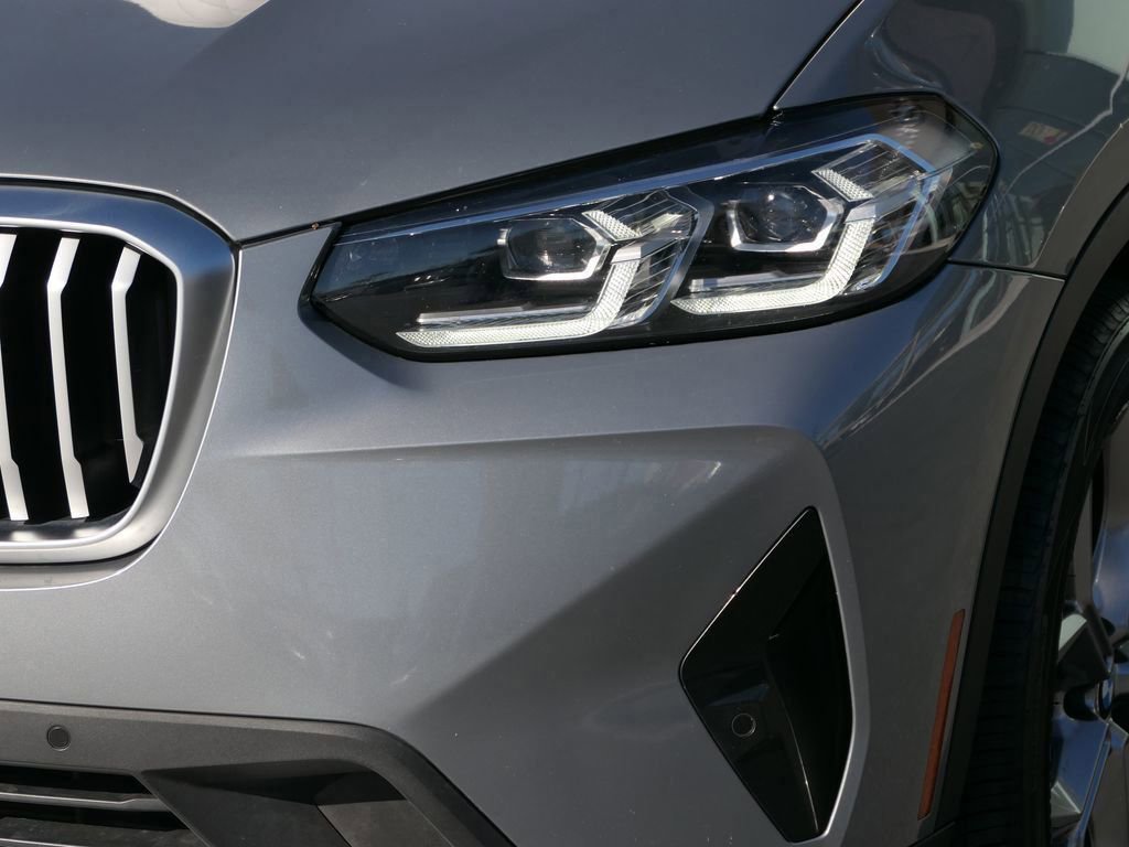 Used 2024 BMW X3 xDrive30i image 9