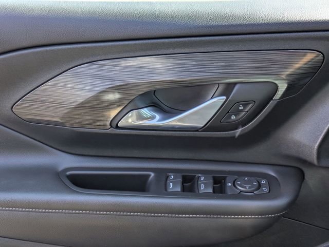 Certified 2022 GMC Terrain SLE w/ Driver Convenience Package AWD/4WD image 12