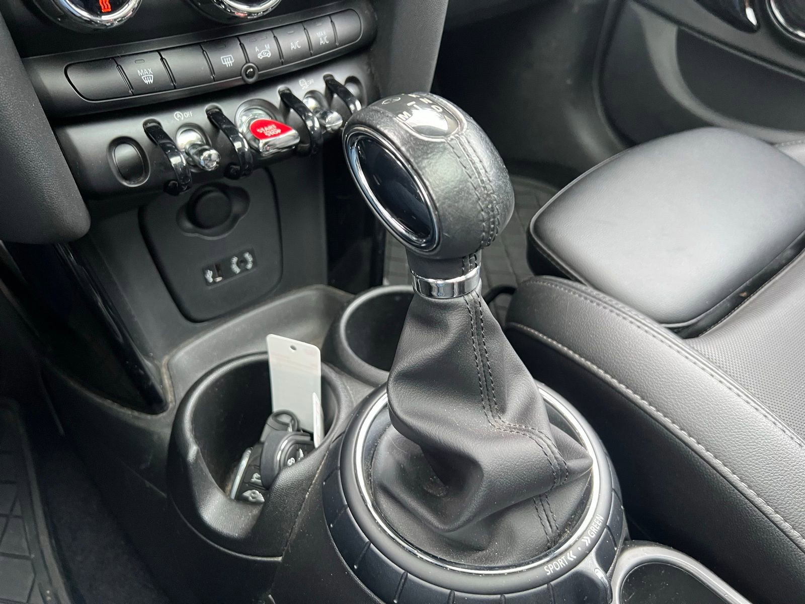 Used 2016 MINI Cooper S image 22