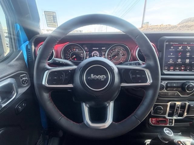Used 2023 Jeep Gladiator Rubicon w/ Cold Weather Group AWD/4WD image 9