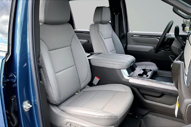 New 2026 Chevrolet Silverado 3500 LTZ w/ LTZ Plus Package AWD/4WD image 11