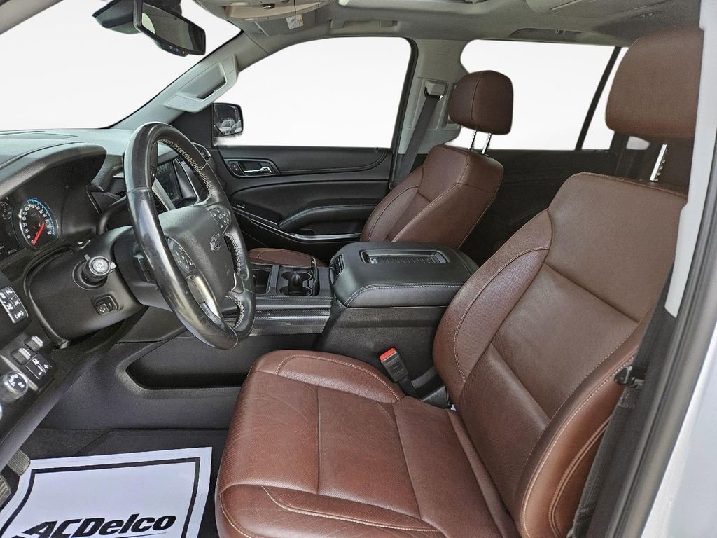 Used 2019 Chevrolet Suburban Premier w/ Premier Plus Edition AWD/4WD image 22