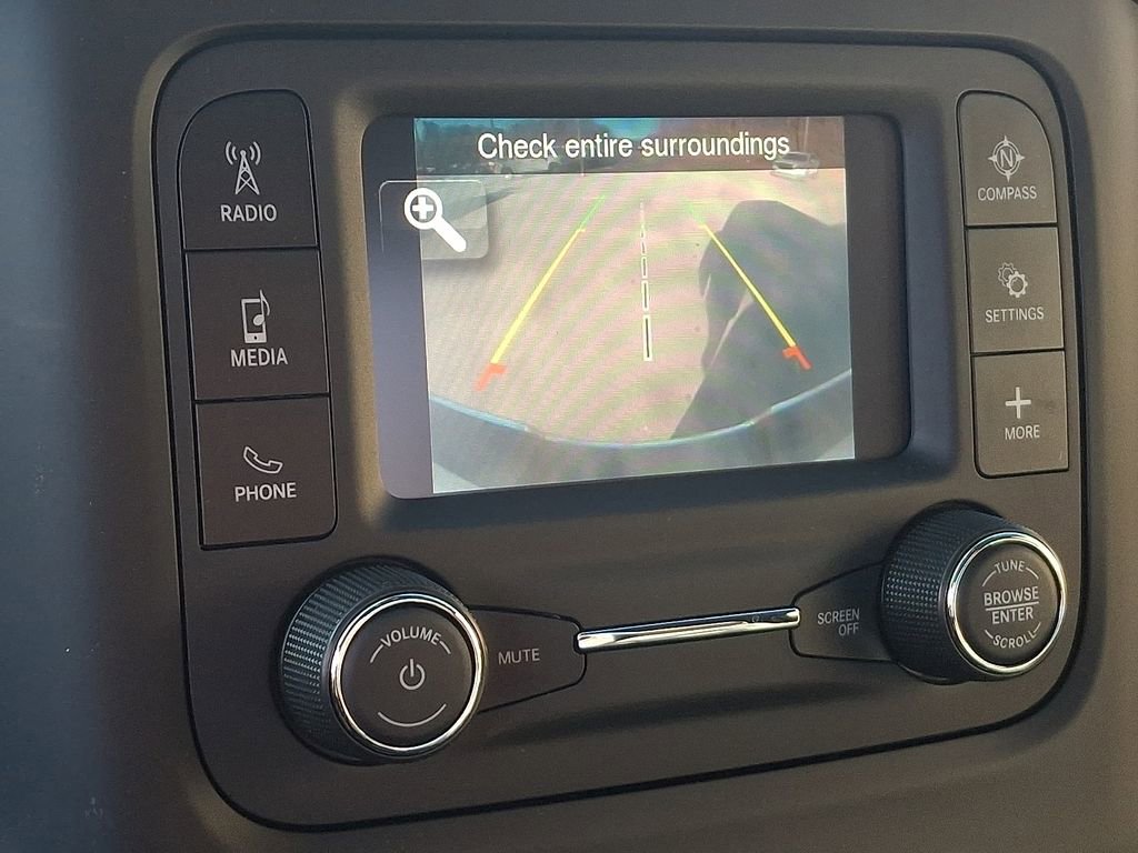 Used 2024 RAM 2500 Tradesman w/ Chrome Appearance Group image 17