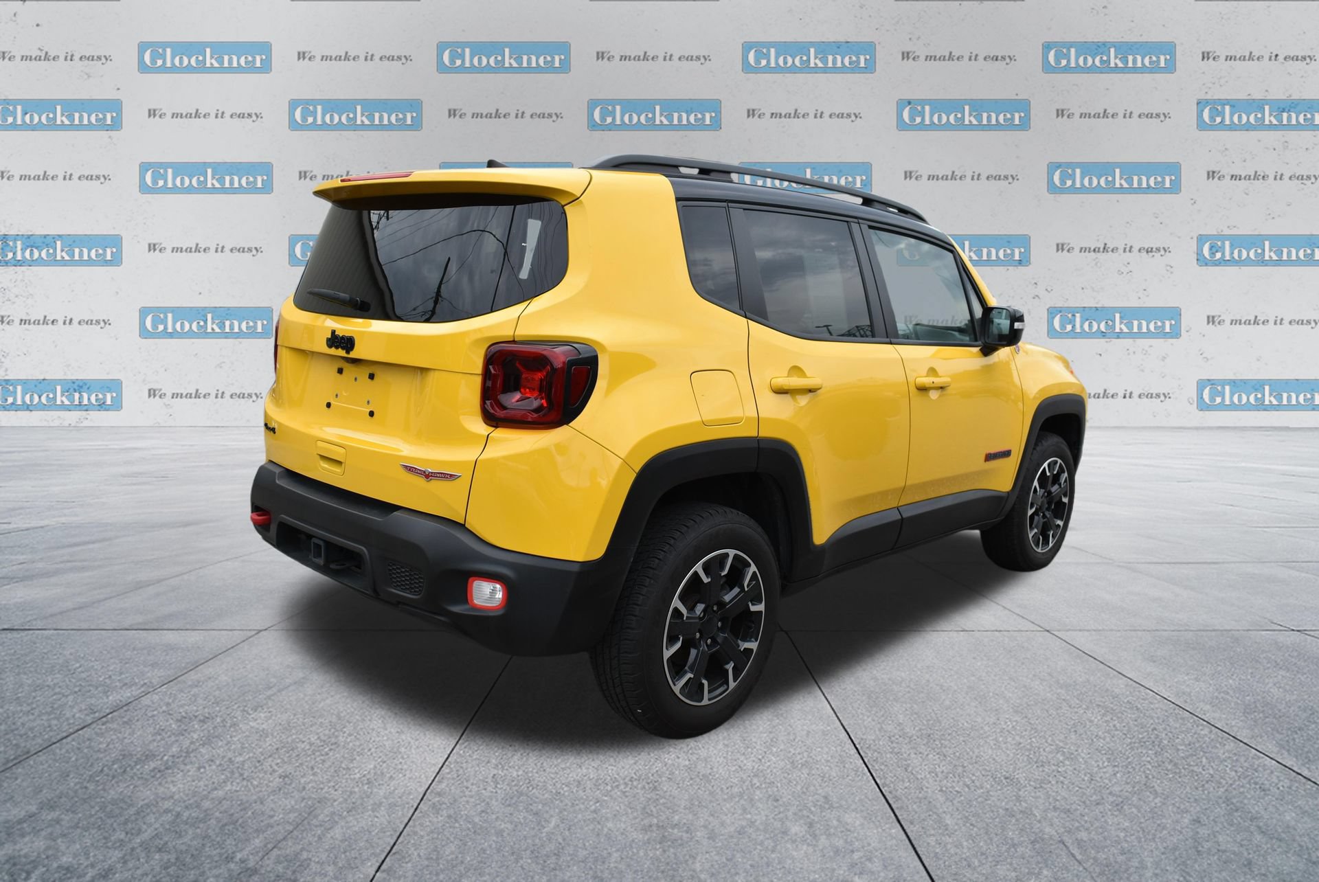 Used 2023 Jeep Renegade Trailhawk w/ Sun/Sound Group AWD/4WD image 18