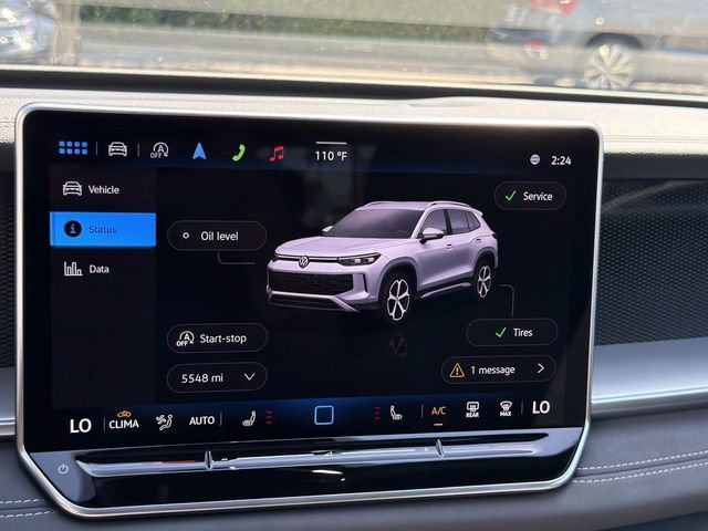 Certified 2025 Volkswagen Tiguan SE R-Line FWD image 18