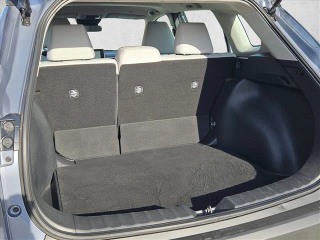Used 2025 Toyota Corolla Cross L image 6