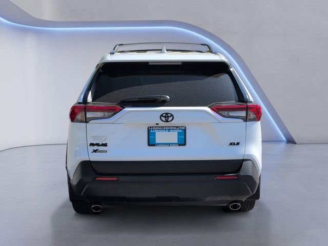 Used 2025 Toyota RAV4 XLE w/ Convenience Package image 8
