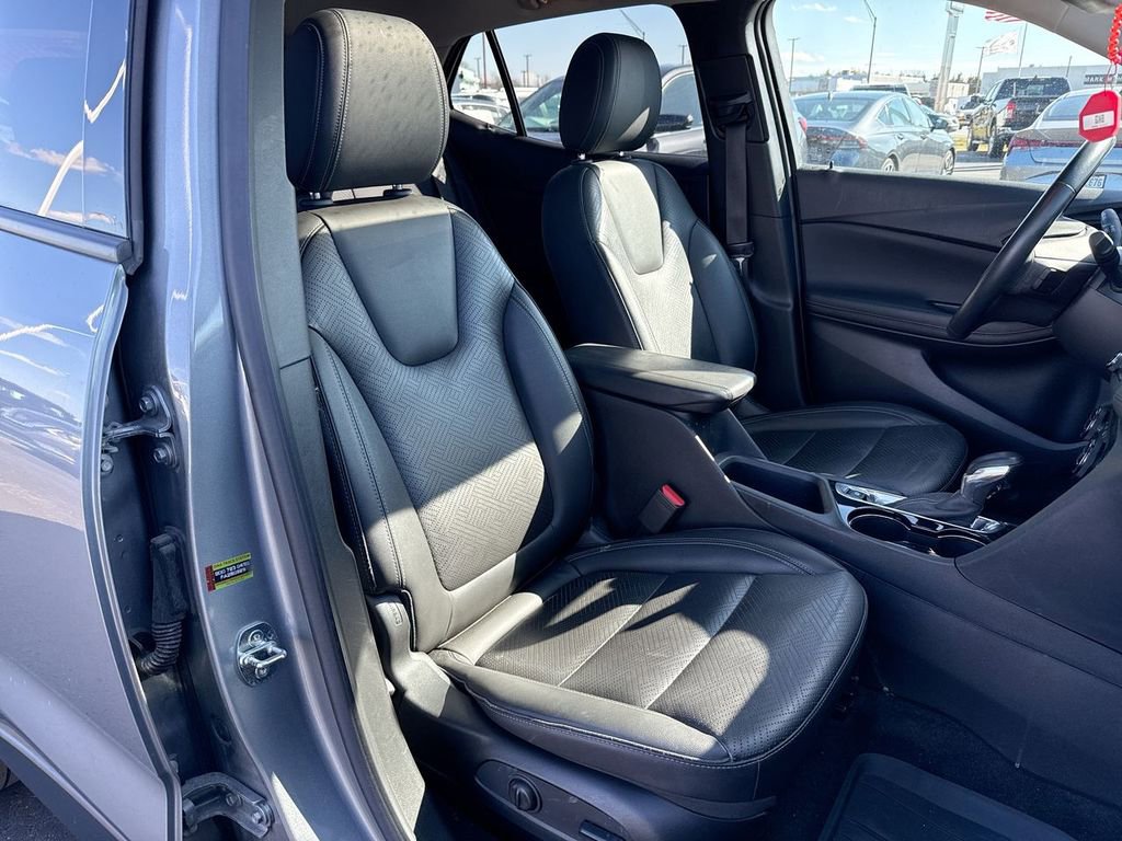 Used 2023 Buick Encore GX Essence w/ Experience Buick Package image 25