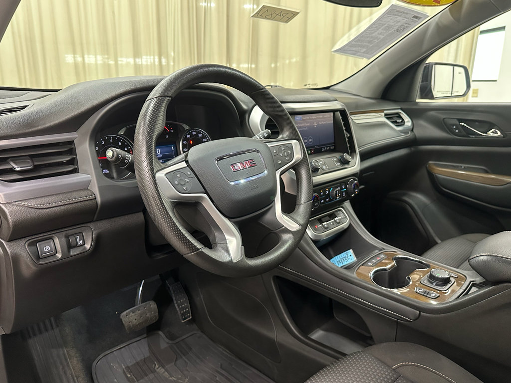 Certified 2023 GMC Acadia SLE w/ Driver Convenience Package image 27