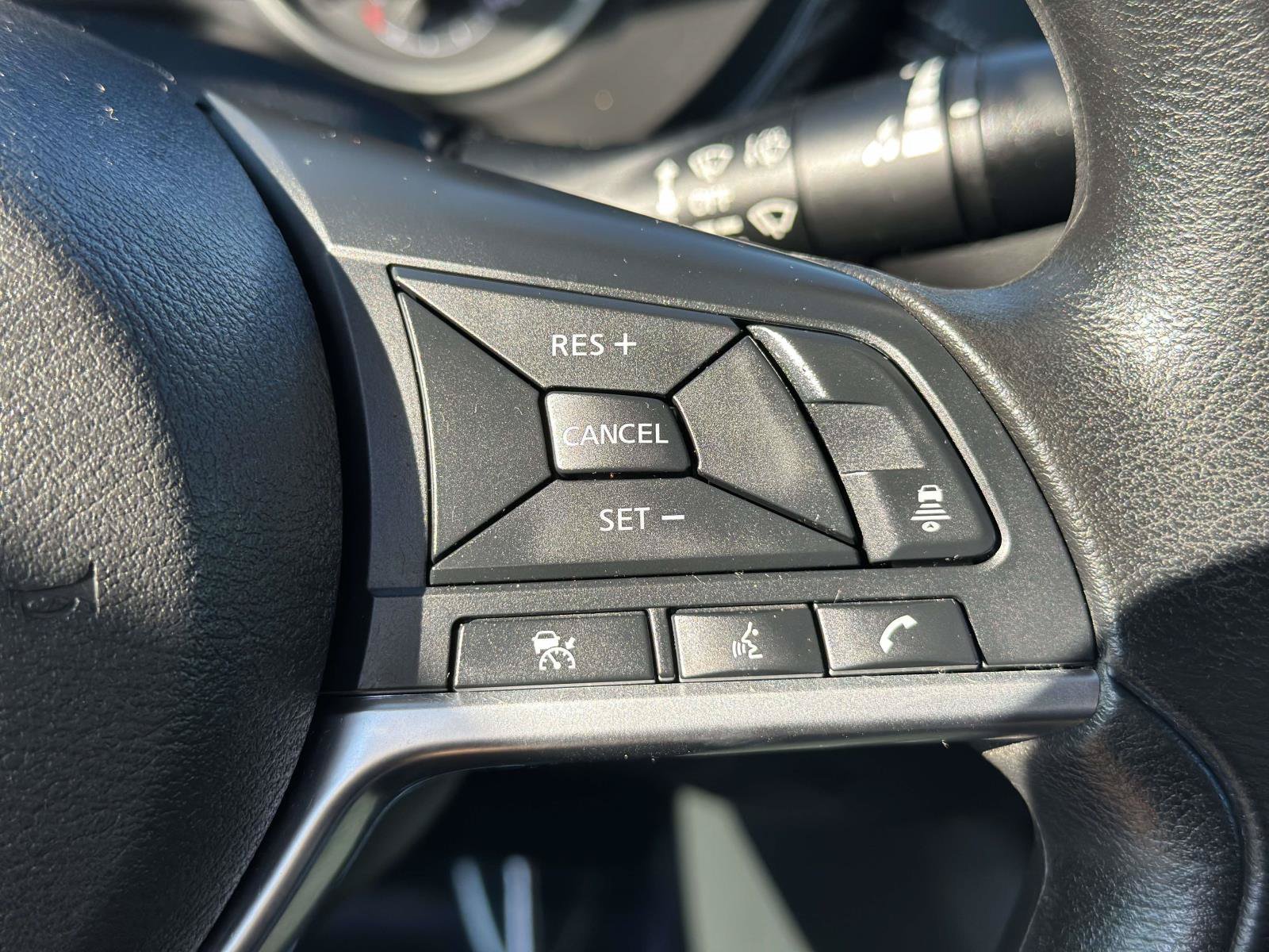 Used 2023 Nissan Sentra SV FWD image 18