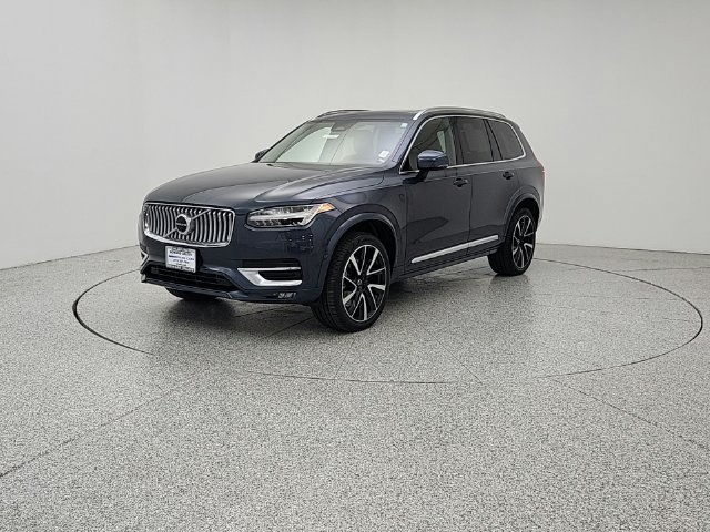 Used 2025 Volvo XC90 B5 Plus w/ Protection Package Premier AWD/4WD image 1
