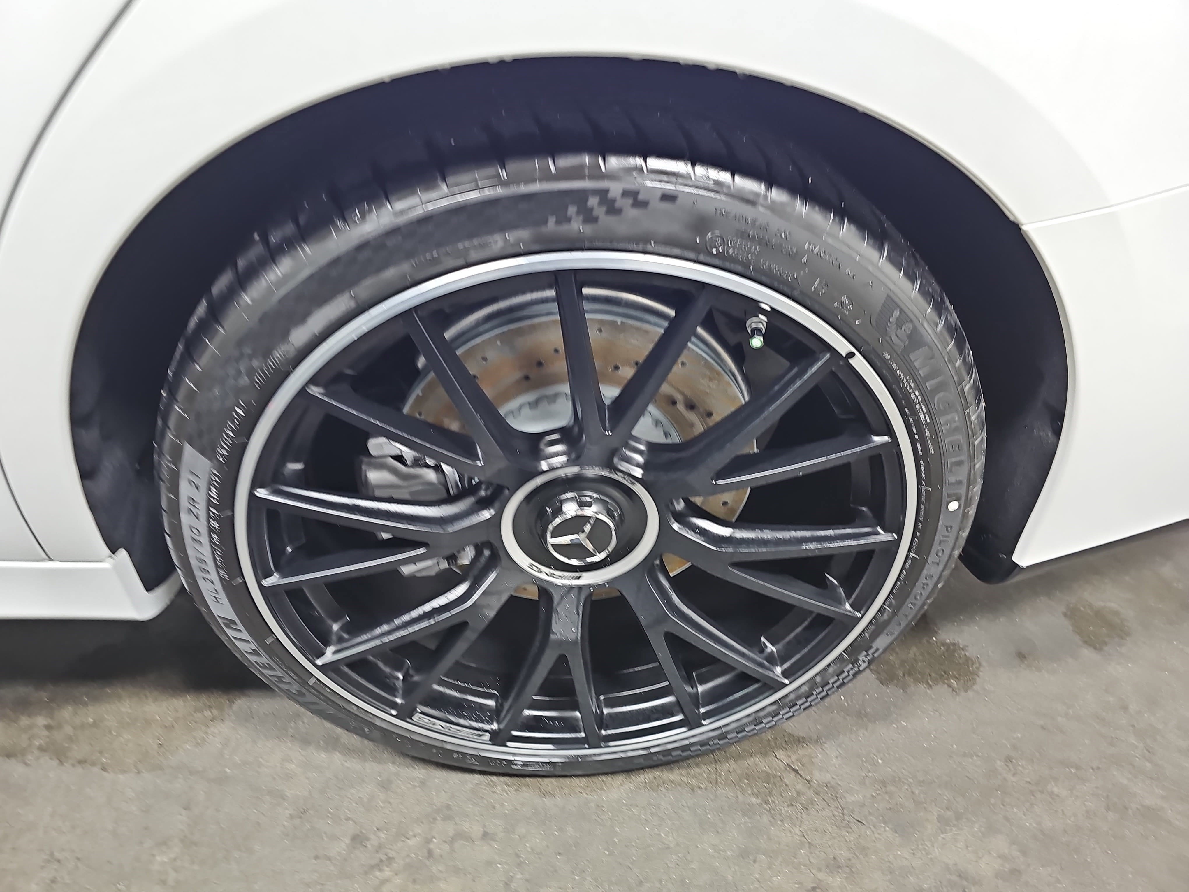 New 2026 Mercedes-Benz E 53 AMG e 4MATIC Sedan image 35