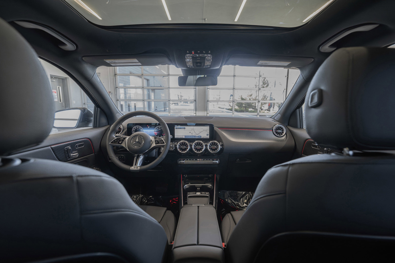 Used 2025 Mercedes-Benz GLA 250 4MATIC image 30