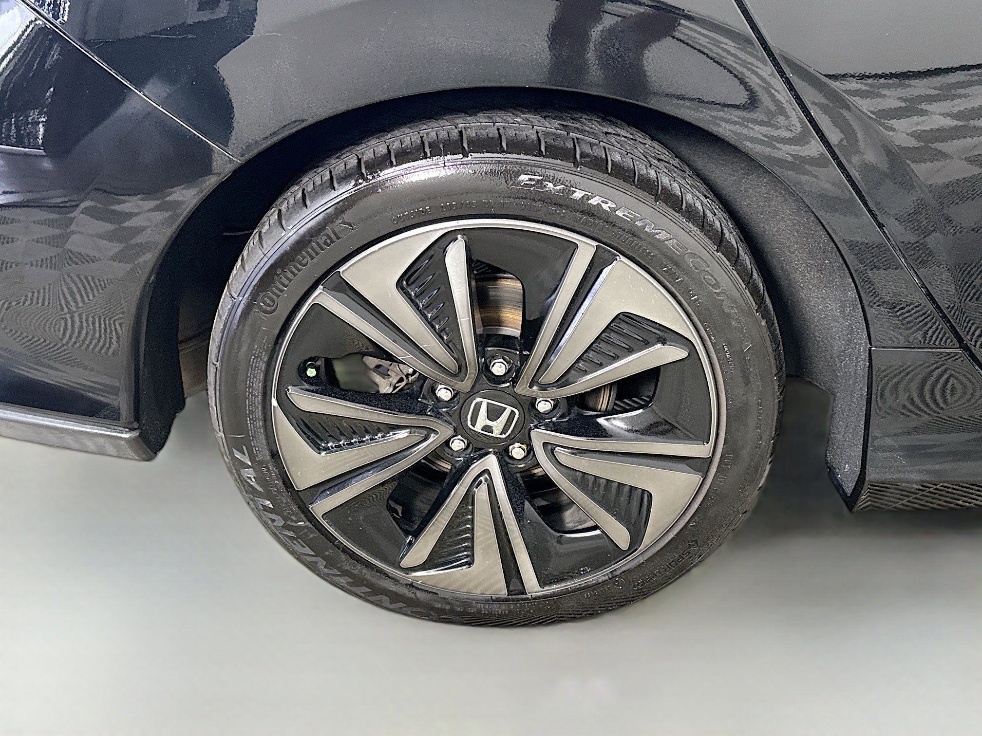 Used 2018 Honda Civic EX image 33