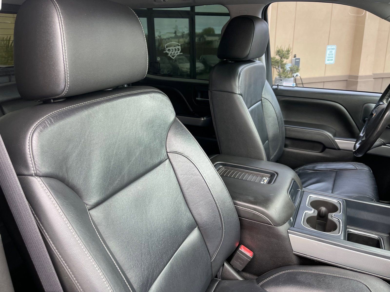 Used 2018 Chevrolet Silverado 1500 LTZ Z71 w/ LTZ Plus Package AWD/4WD image 22
