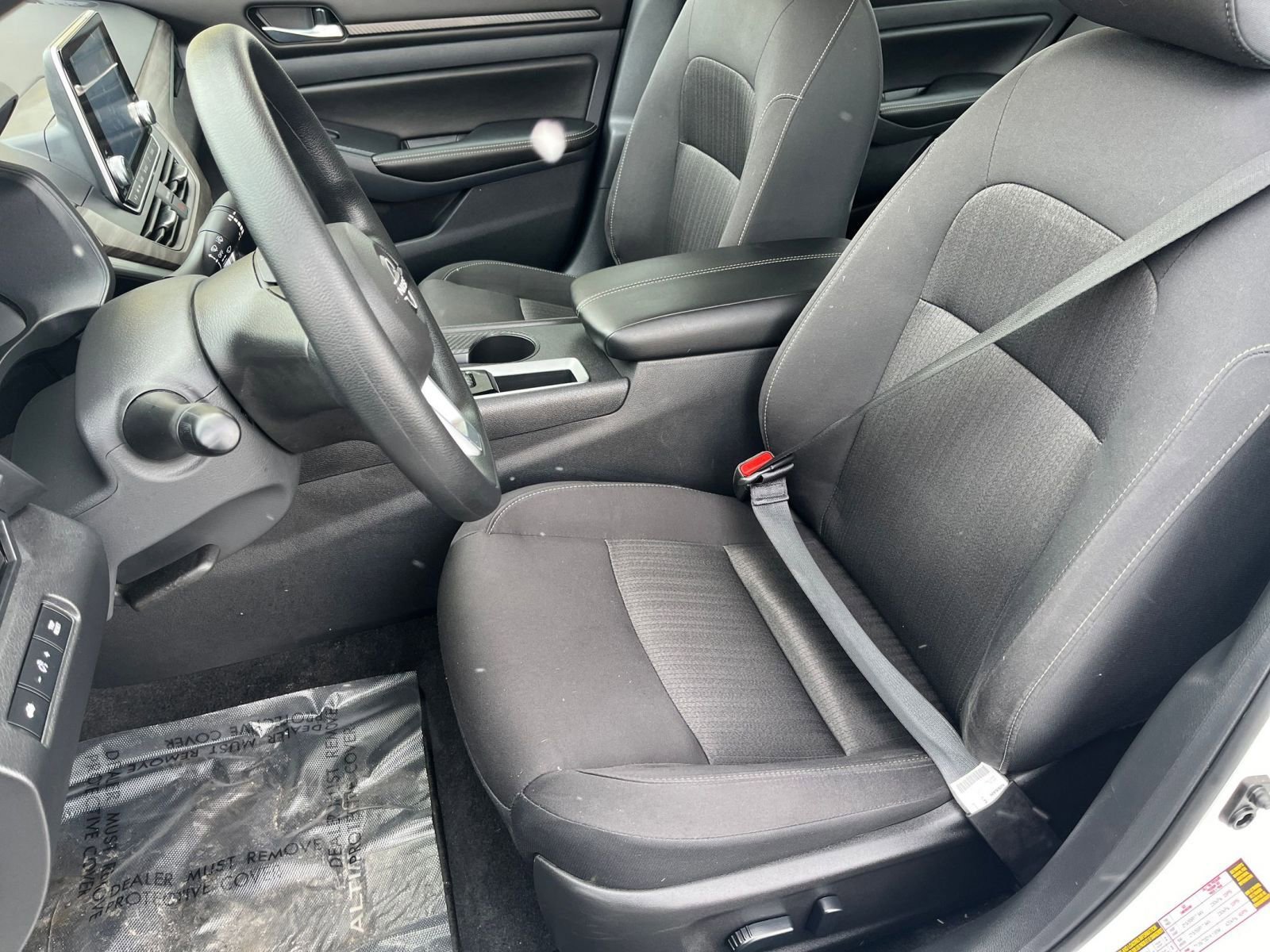 Used 2025 Nissan Altima 2.5 SV image 34