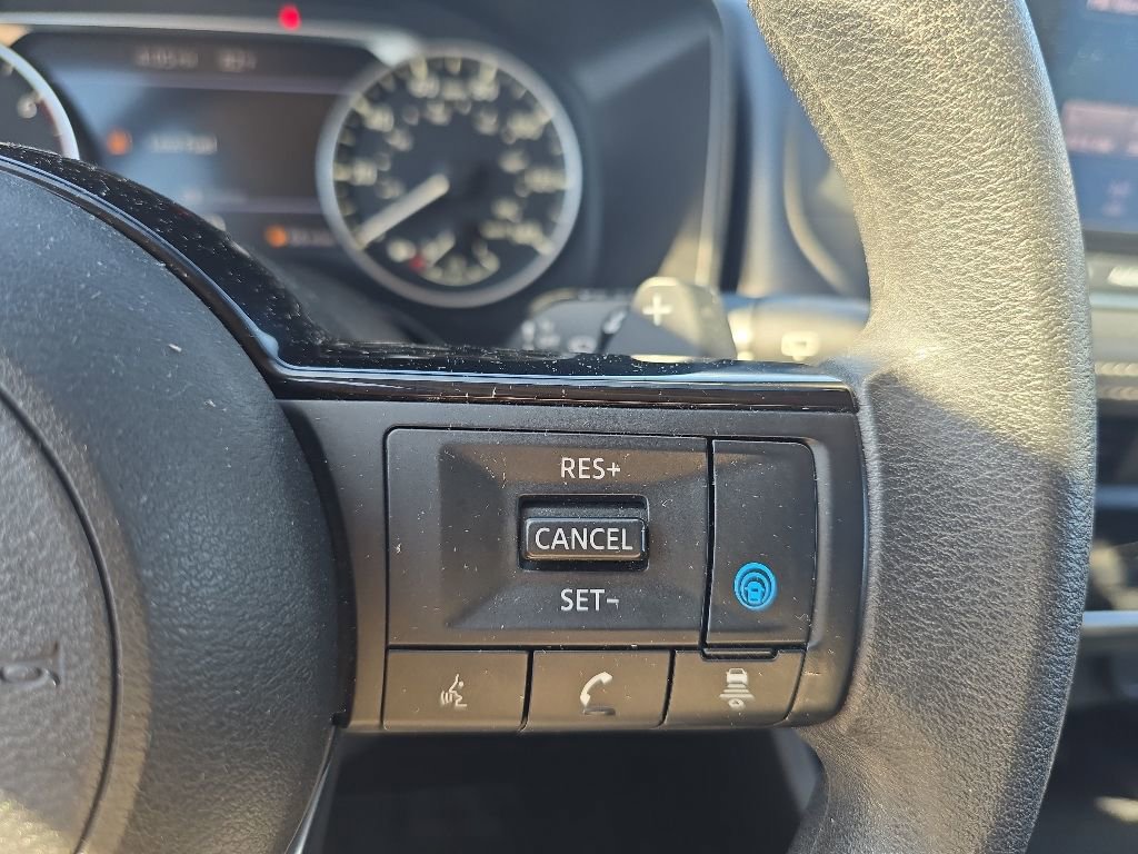 Used 2023 Nissan Rogue SV AWD/4WD image 13