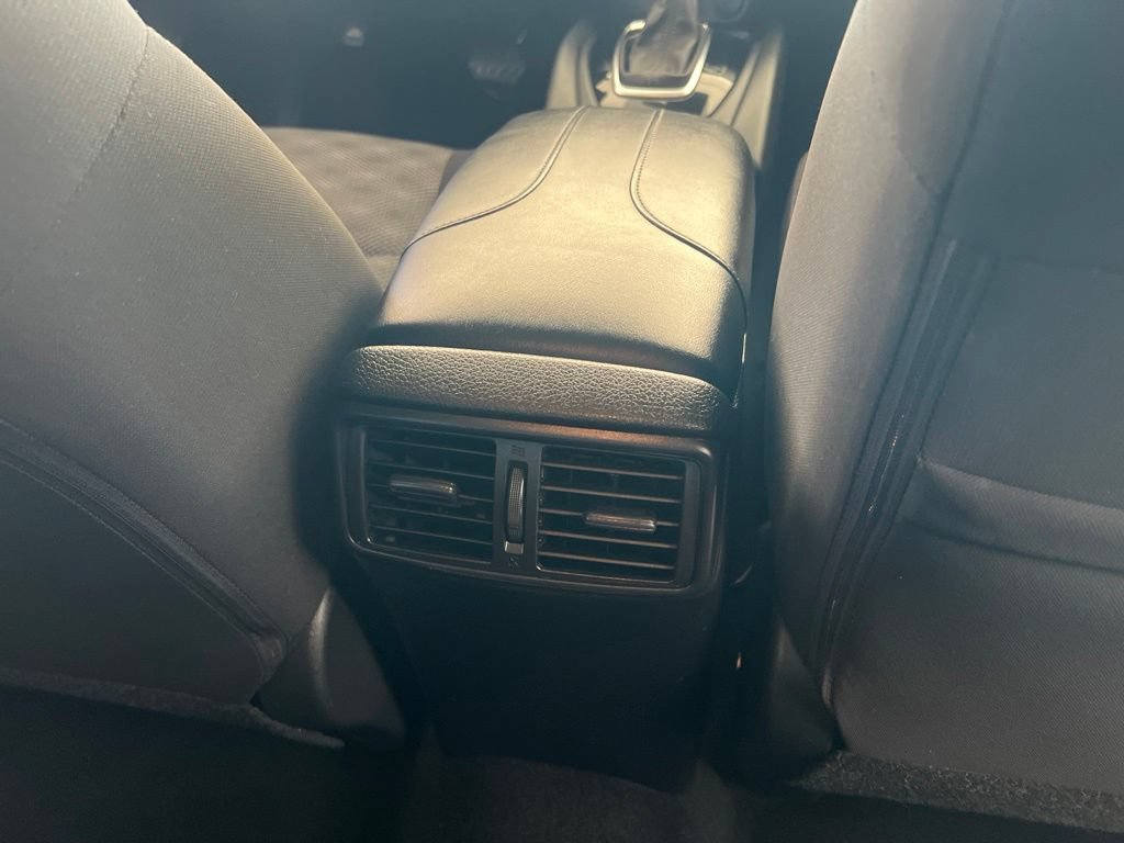 Used 2022 Nissan Rogue Sport SV AWD/4WD image 19