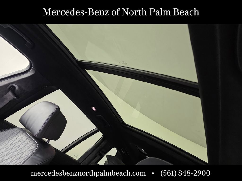 Used 2024 BMW X7 xDrive40i w/ M Sport Package image 12