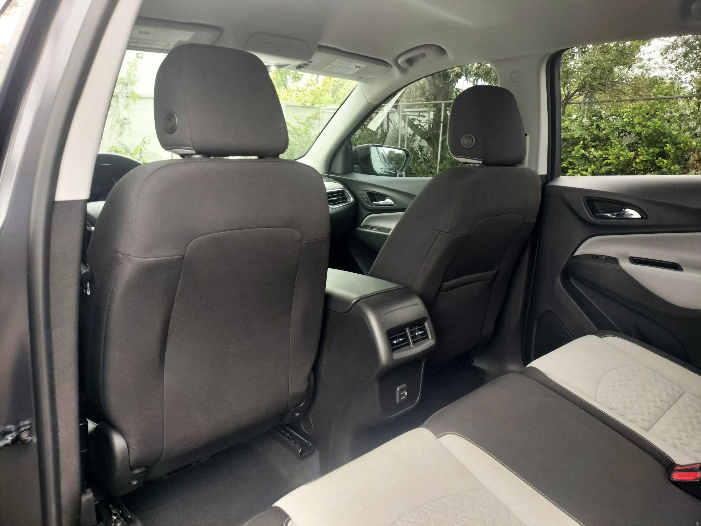 Used 2022 Chevrolet Equinox LS FWD image 19