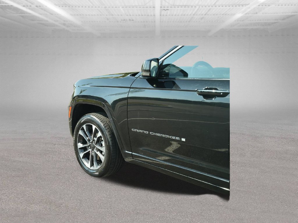 Used 2023 Jeep Grand Cherokee L Overland AWD/4WD image 47