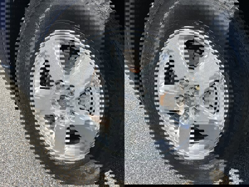 Used 2013 Jeep Grand Cherokee Laredo image 7