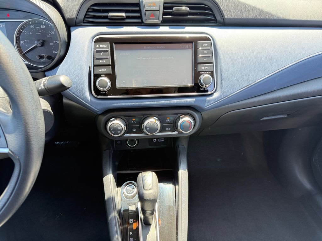 Used 2024 Nissan Versa SV FWD image 11