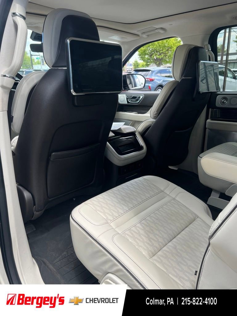 Used 2023 Lincoln Navigator L Black Label AWD/4WD image 22