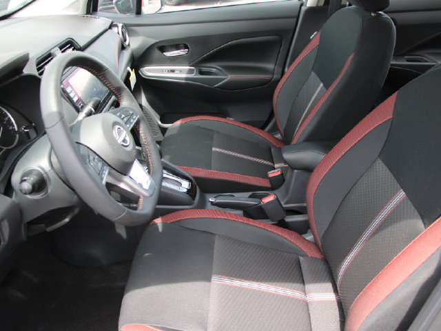 Certified 2025 Nissan Versa SR w/ Trunk Package FWD image 15