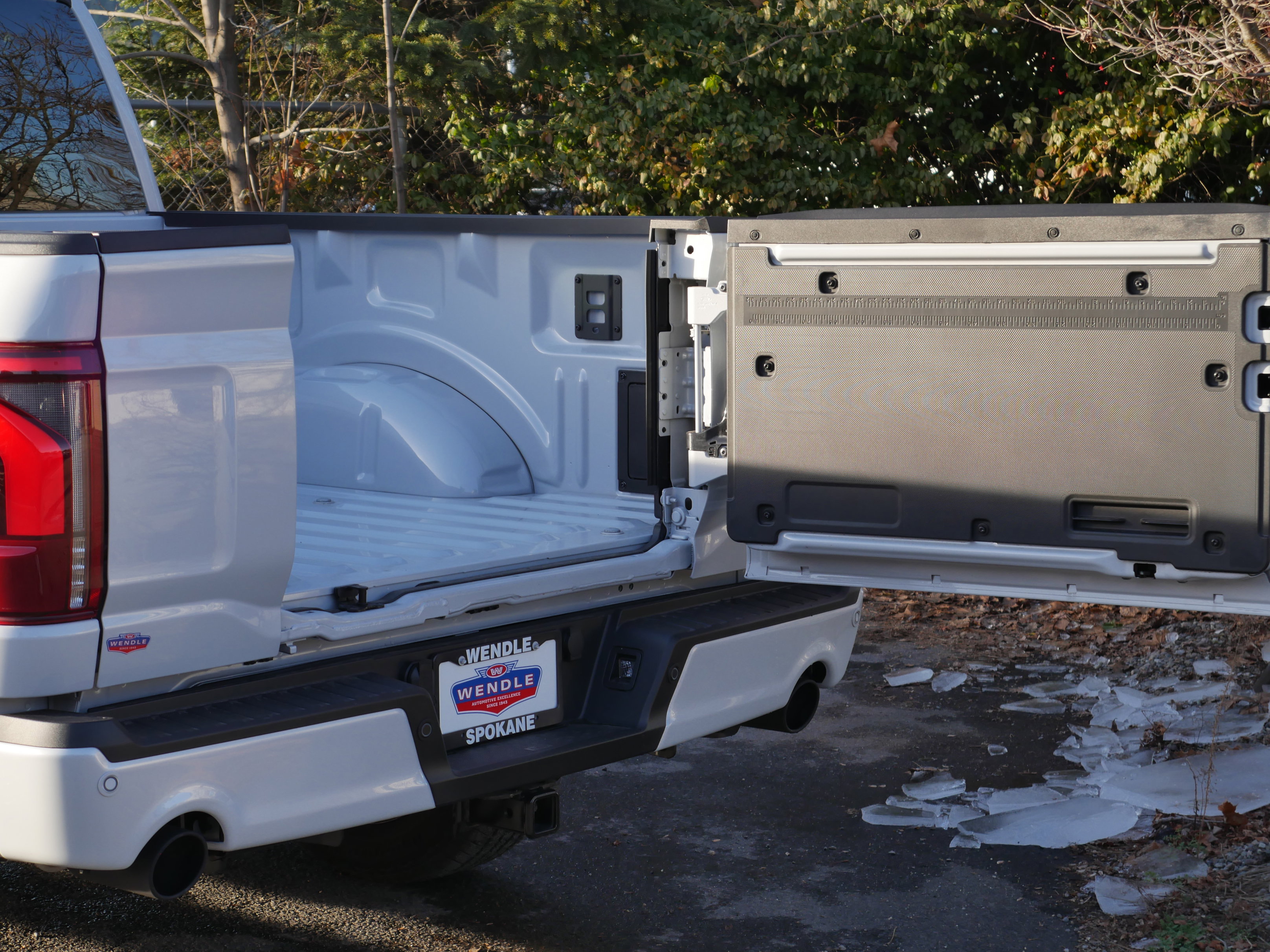 New 2025 Ford F150 Lariat w/ Equipment Group 502A High image 24