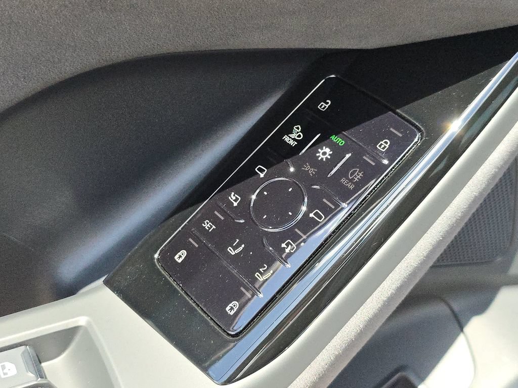 New 2027 Audi SQ6 e-tron Premium Plus AWD/4WD image 29