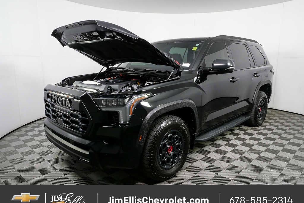 Used 2025 Toyota Sequoia TRD Pro AWD/4WD image 33