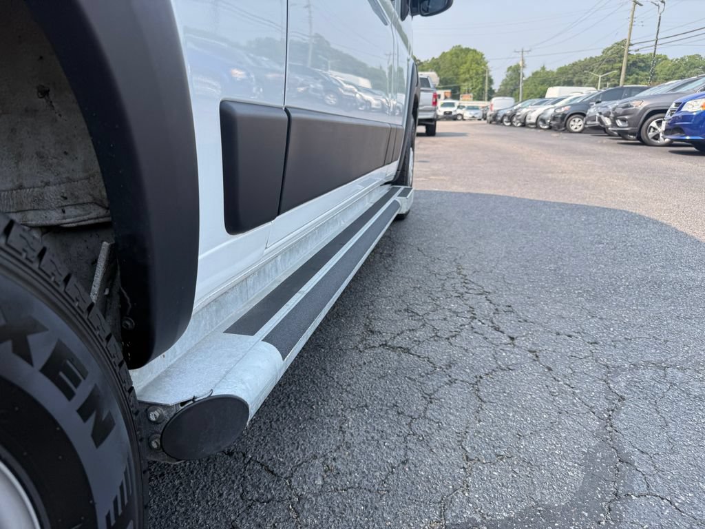 Used 2025 RAM ProMaster 2500 w/ U-Haul Equipment Group FWD image 20