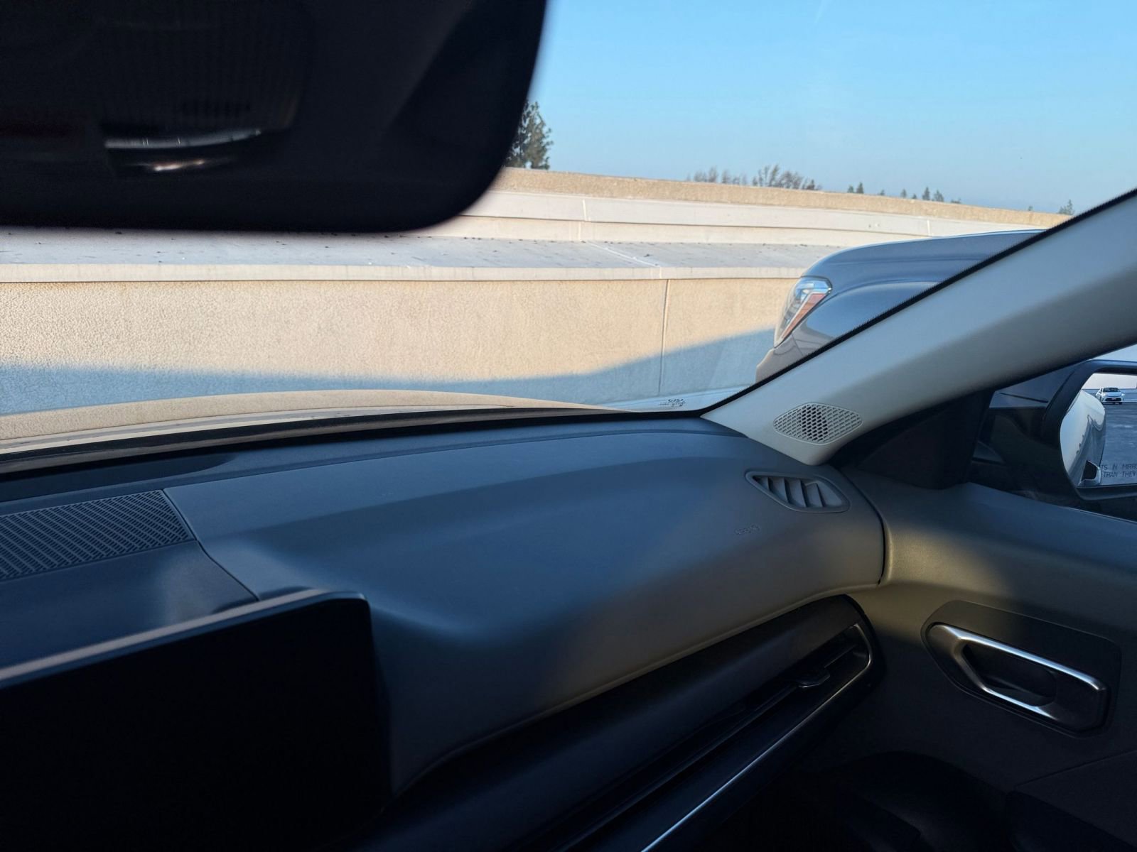 Used 2025 Kia K4 LXS image 33