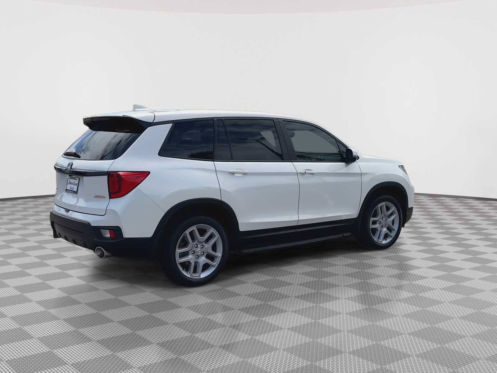 Certified 2024 Honda Passport EX-L image 8