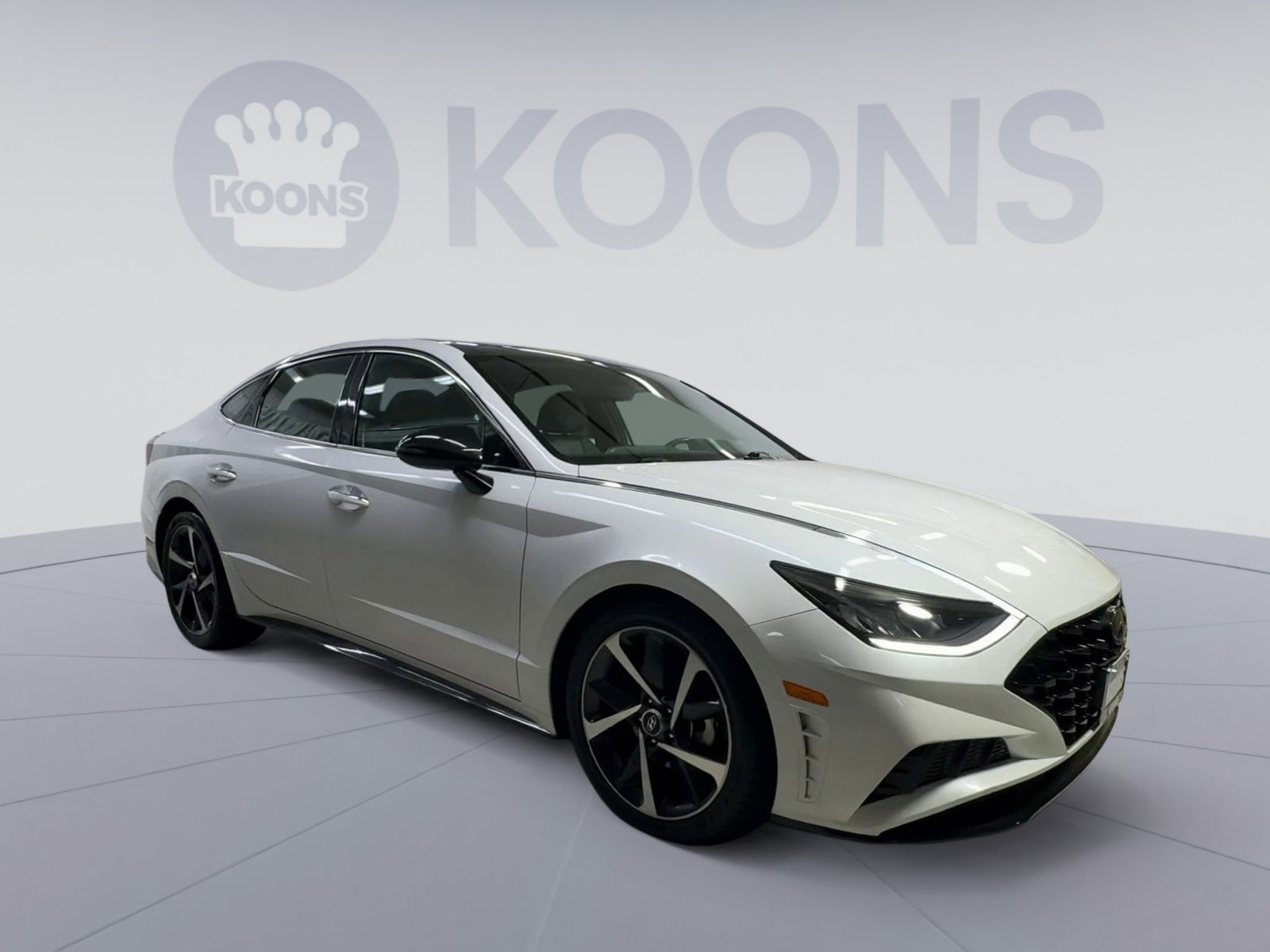 Used 2022 Hyundai Sonata SEL Plus w/ Cargo Package FWD image 2