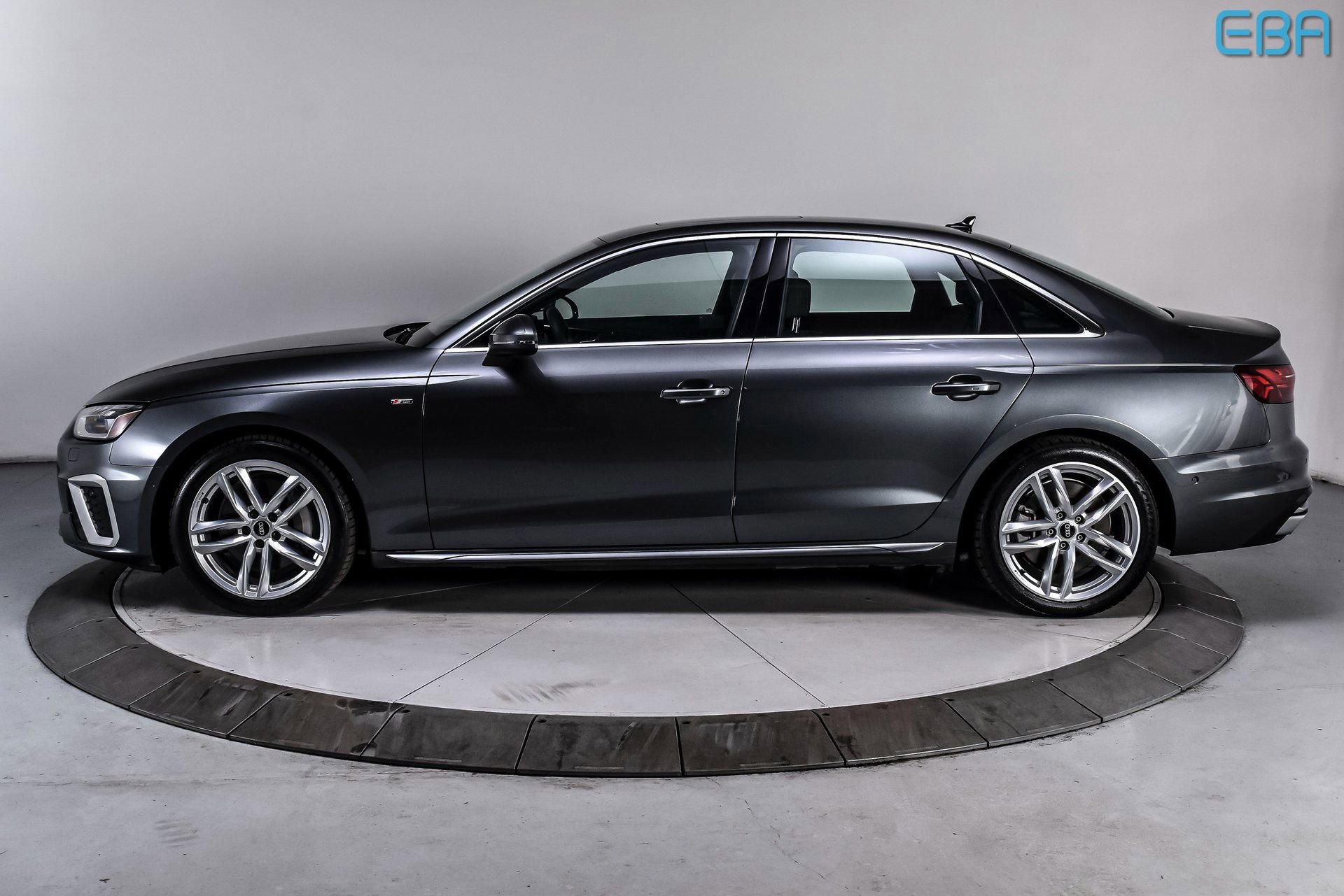 Used 2023 Audi A4 2.0T Prestige w/ Prestige Package AWD/4WD image 3