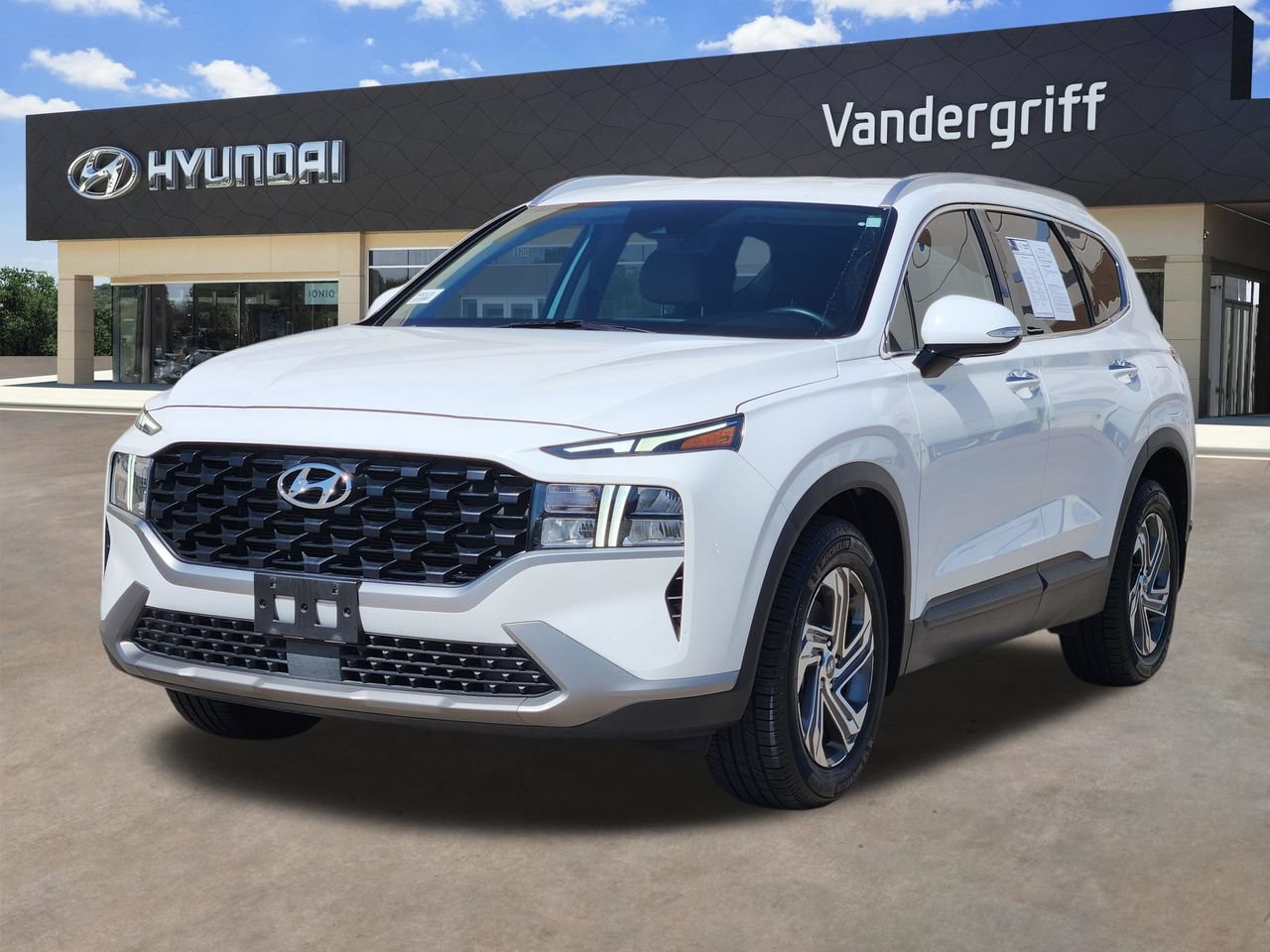 Used 2023 Hyundai Santa Fe SEL FWD image 2