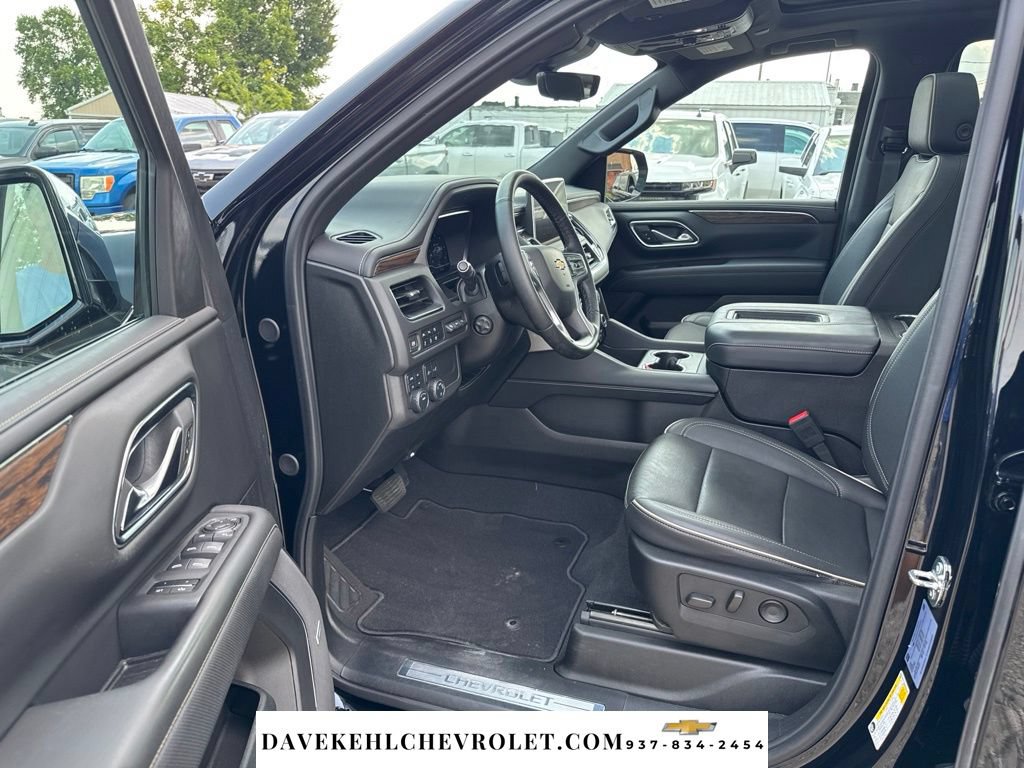 Used 2024 Chevrolet Tahoe Premier AWD/4WD image 17