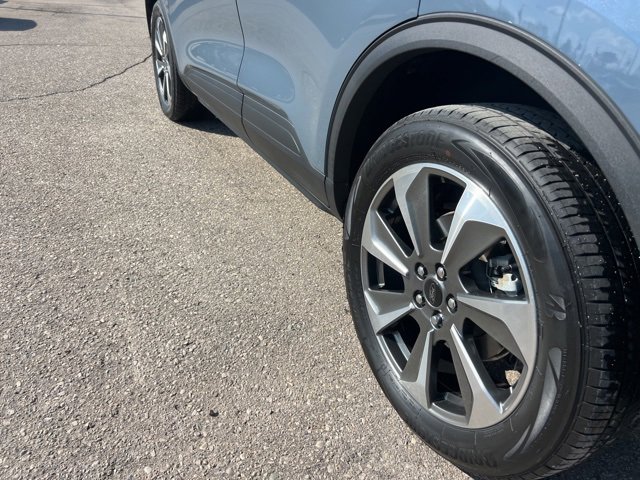 Certified 2023 Ford Escape Platinum w/ Premium Technology Package image 29